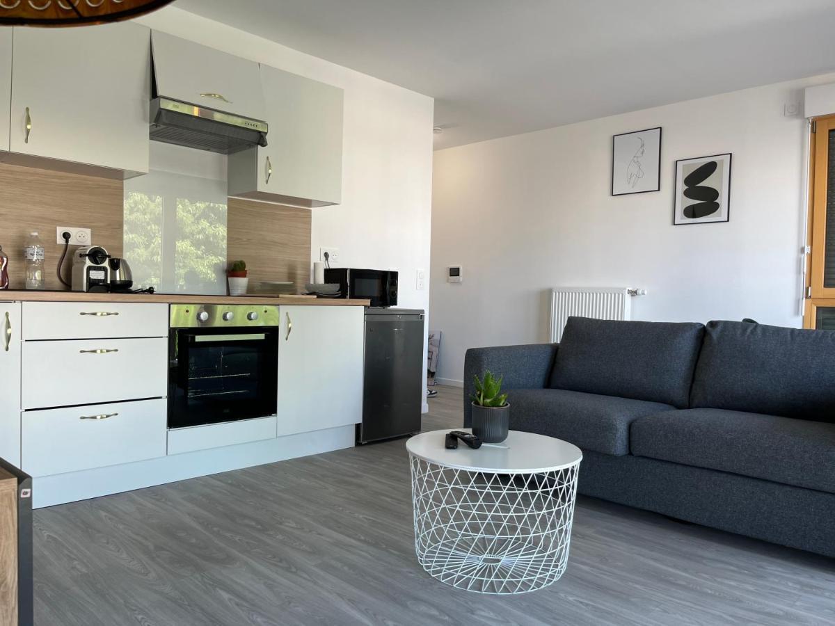 Cosy 2 Pieces Et Parking 30 Mns Gare Du Nord By Immo Kit Apartment